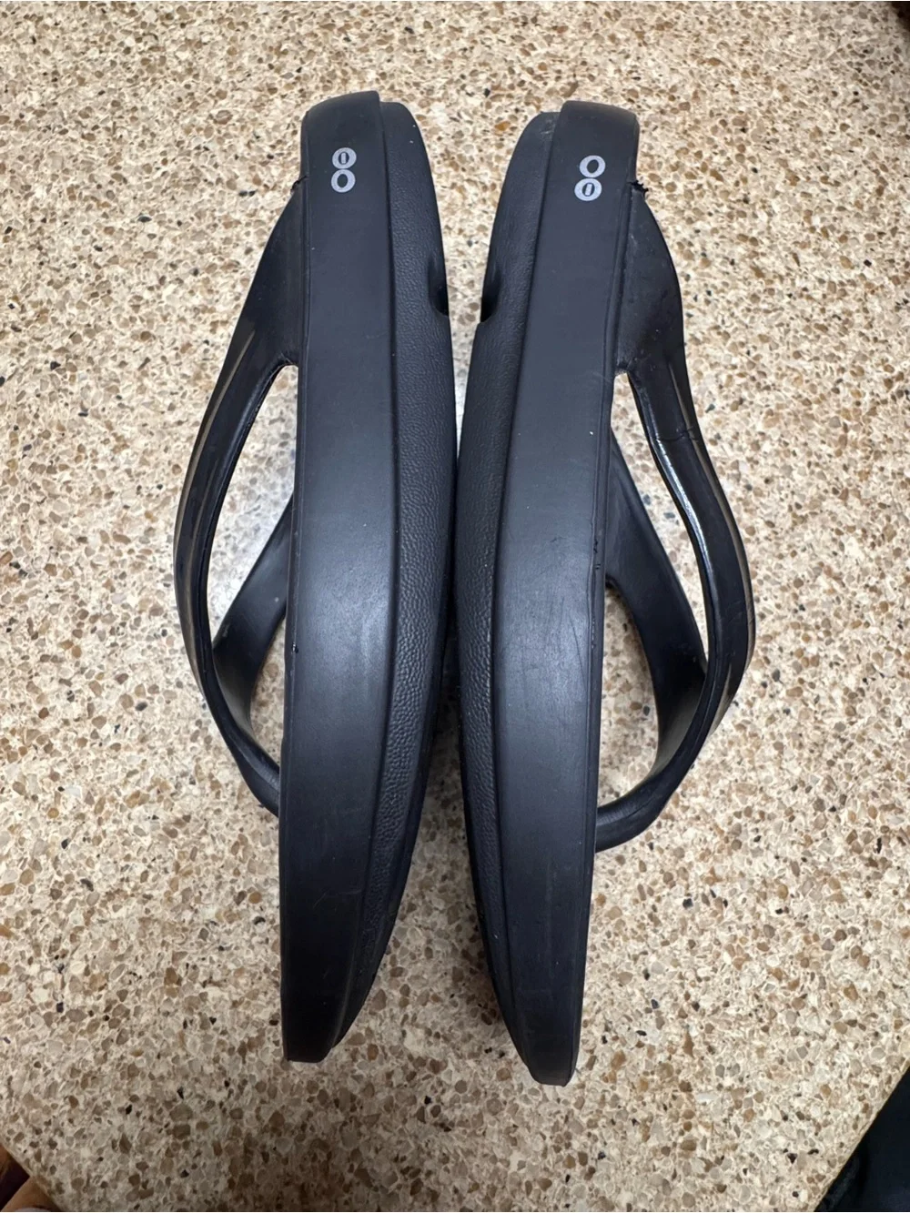 OOFOS comfort focused